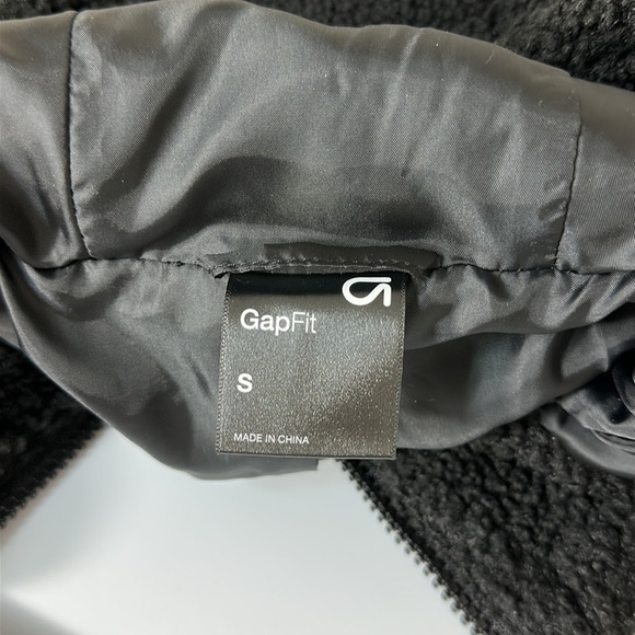 Gap Fit Sherpa Jacket Black Small - Picture 4 of 5